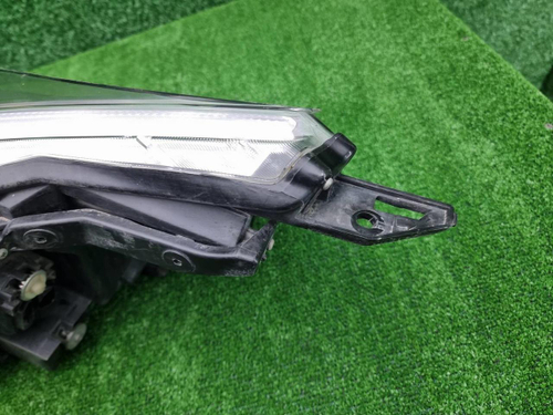 Фара правая Nissan Murano Z52 (2014-2022) LED