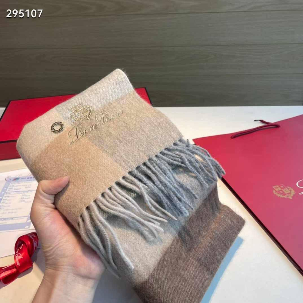 Шарф Loro Piana, арт. 467060878