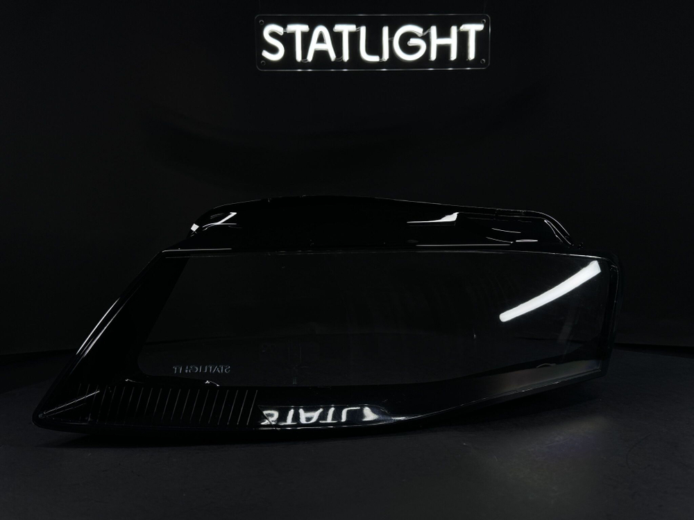 Левое стекло фары AUDI A4 B8 2007-2012 дорест