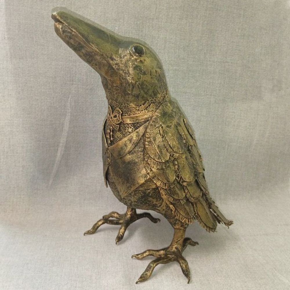 Ворон в жилете