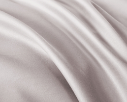 КПБ евро "Монохром", цв. св-серый (с шёлком) под:200х230см, пр:245х250, нав:48х74см (2шт)