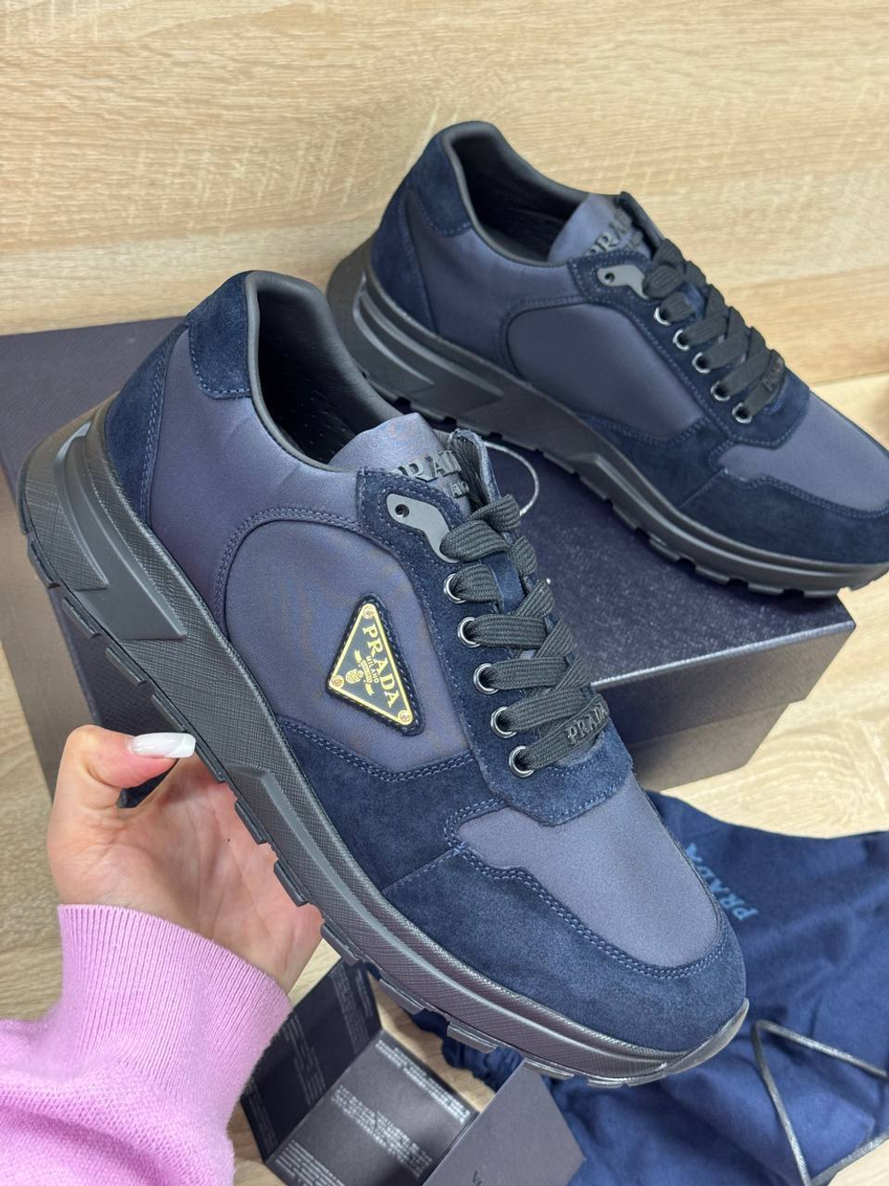 Кроссовки Prada