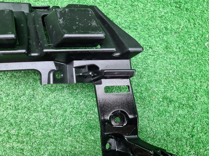 Кронштейн перед бампера Porsche Panamera 971 16-20