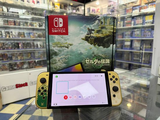 Игровая приставка Nintendo Switch Oled Zelda Edition, HEG-001 SN:XTJ70838747323 Б/У, Полный комплект