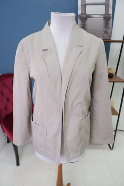 Жакет Personal светлый 46 размер