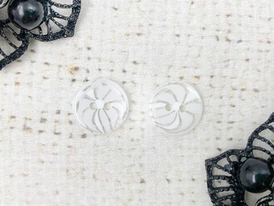 Пуговицы, d 1,2 см, 2 прокола, прозрачный с белым