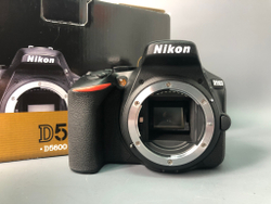 Nikon D5600, 1150 кадров пробега.