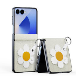 Чехол серого цвета (Daisy Edition) из искусственной кожи от Dux Ducis для Samsung Galaxy Z Flip 7, серия Luvy Series Case