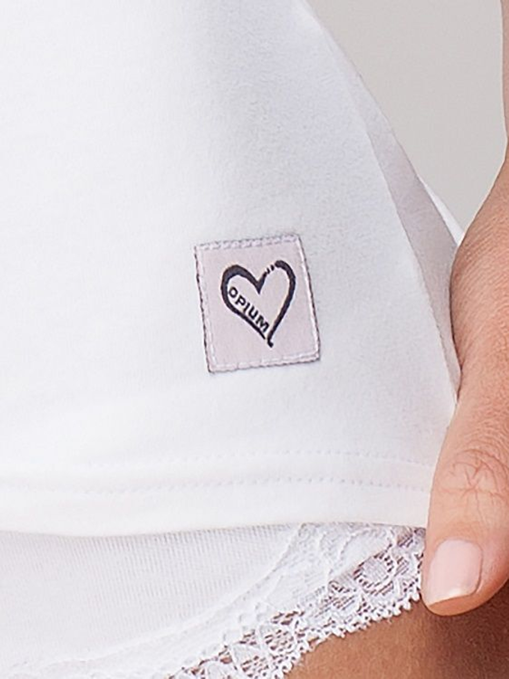 Женская майка с широкими лямками (Размер: S) (Цвет: черный)