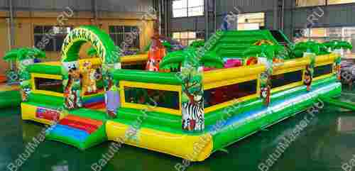 Коммерческий надувной батут "Джунгли малый со скалодромом" 10*7*2,8 м