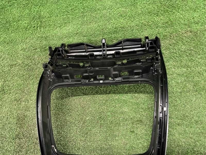 Декоративная накладка салона Mercedes E C238 16-23