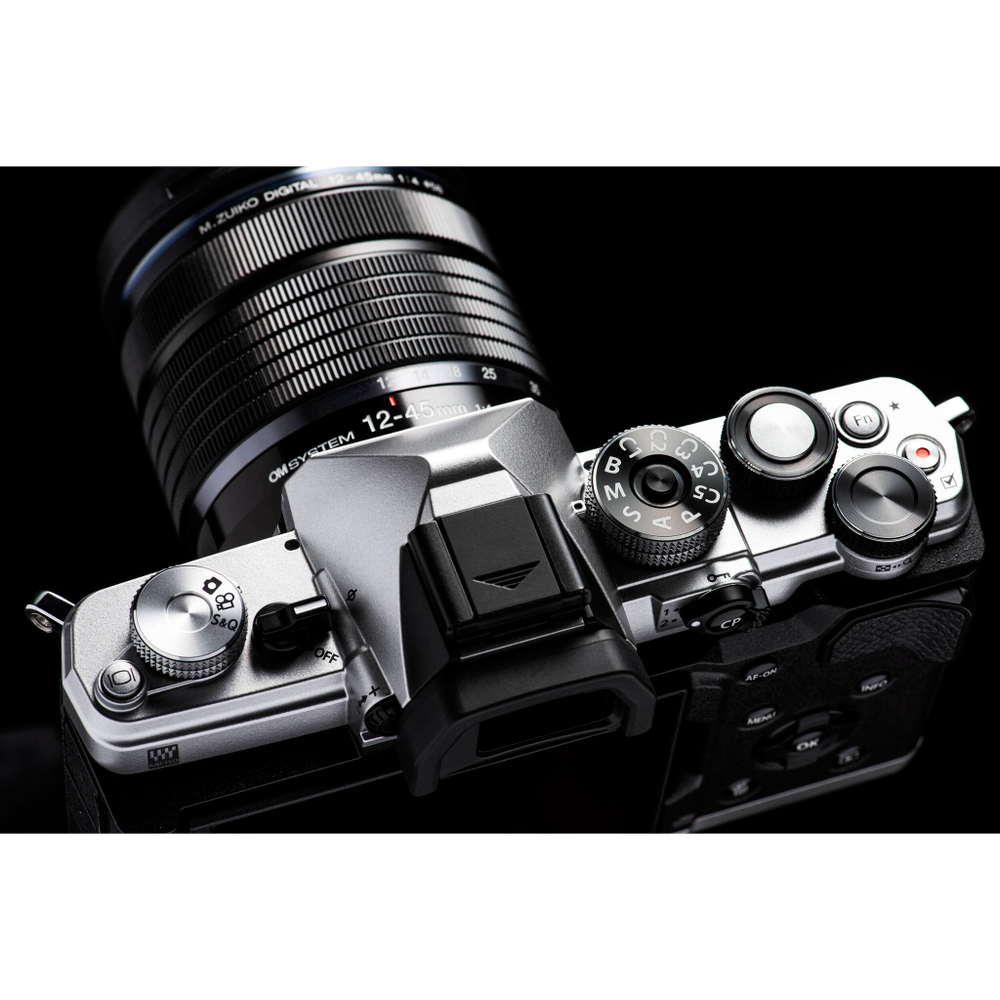 Фотоаппарат OM System OM-3 Body серебристая