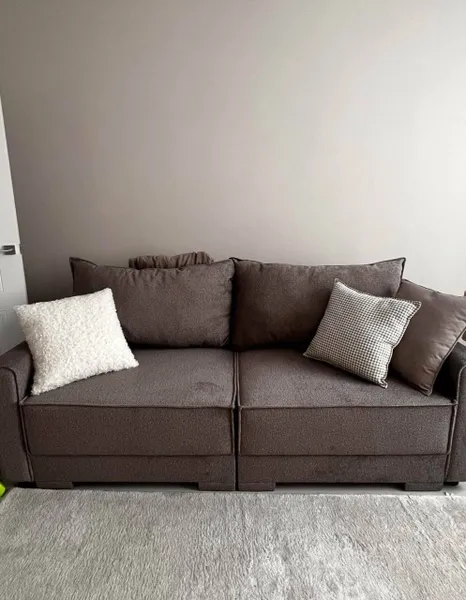 Мягкий диван для дома