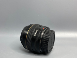 Canon EF 50mm f/1.4 USM