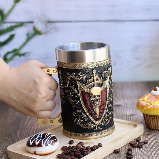3D Кружка гигант Череп с крыльями и щитом, металл внутри, 600 мл