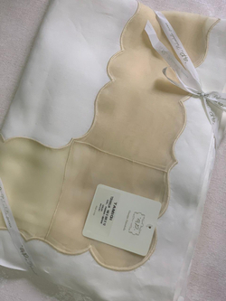 Скатерть 180x270 и 12 салфеток Palombella Tamigi Elite шампань