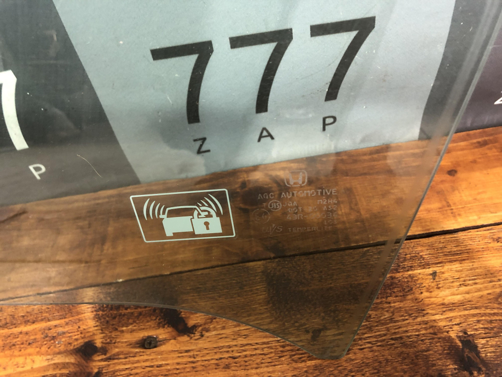 Стекло двери передней левой Honda Accord 8 (CU) 08-15 Б/У Оригинал 73350TL0J00