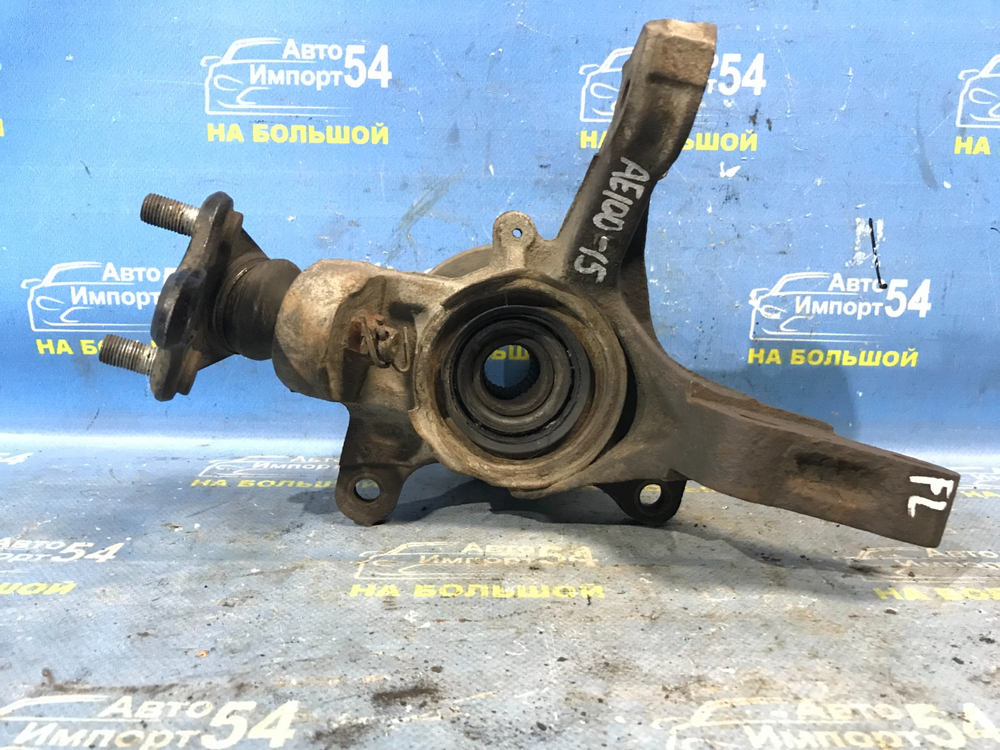 Ступица передняя левая TOYOTA SPRINTER 1992