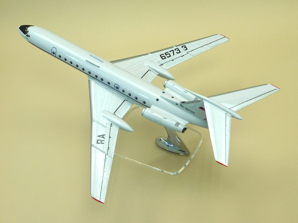 Модель самолета Ту-134Б-3 (М1:100, СЛО России)