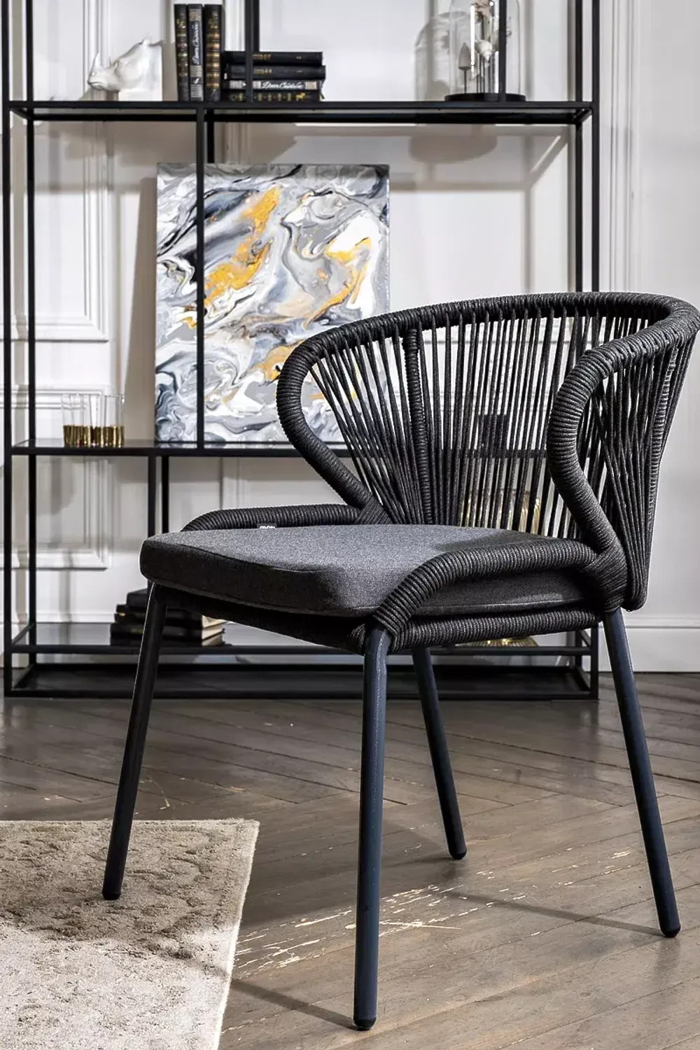 "Венето" обеденная группа на 4 персоны со стульями "Милан", каркас темно-серый, роуп темно-серый