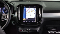 Volvo XC40 B4 Momentum (11.2020)