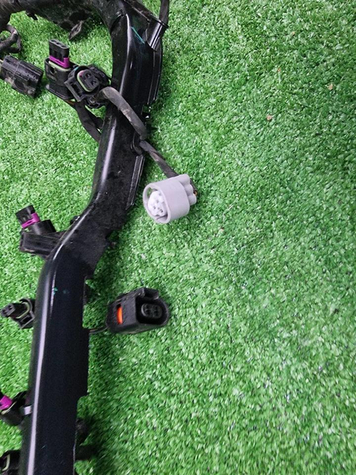 Проводка моторного отсека Geely Monjaro (21-нв)