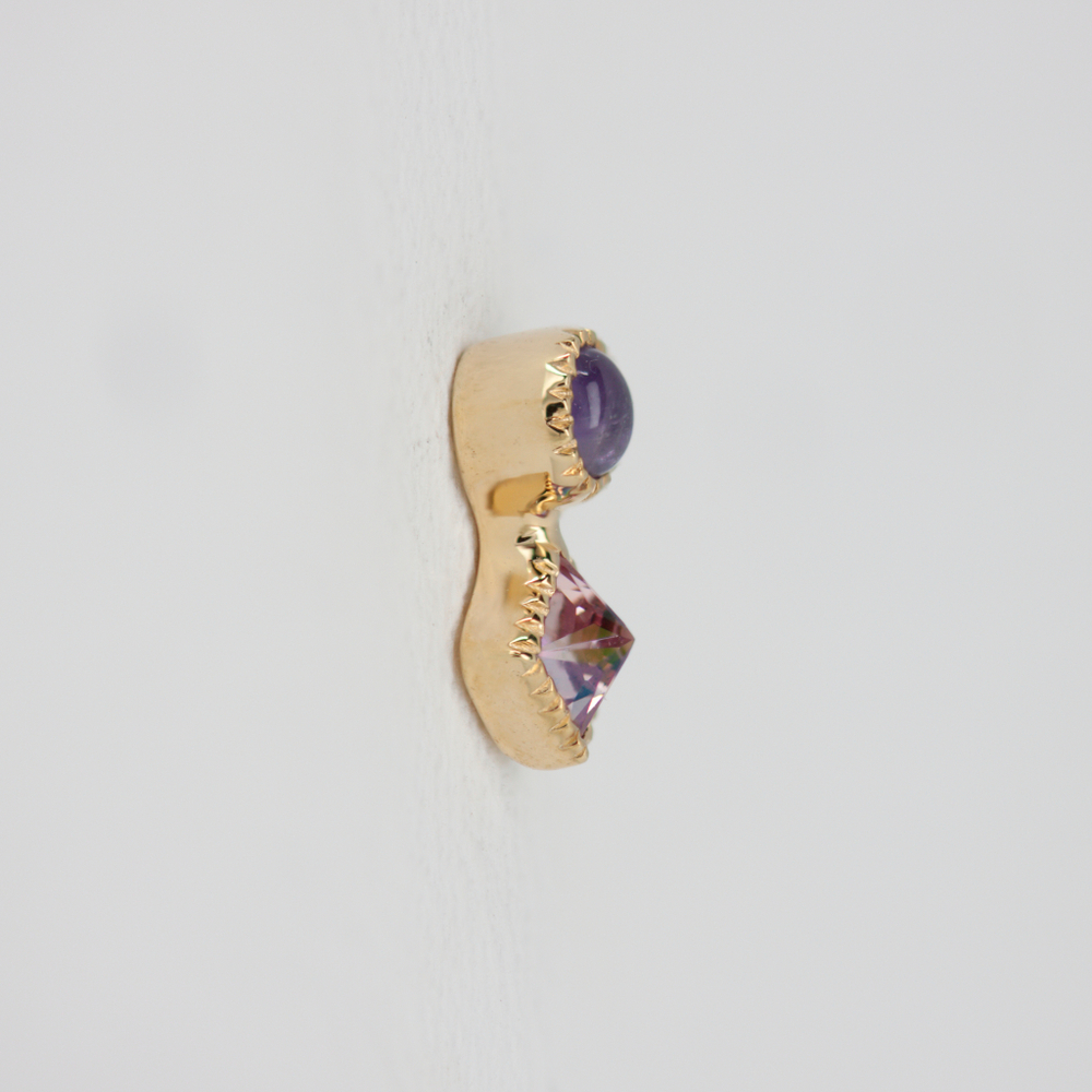 Mercury medal grisant tops with natural stone
