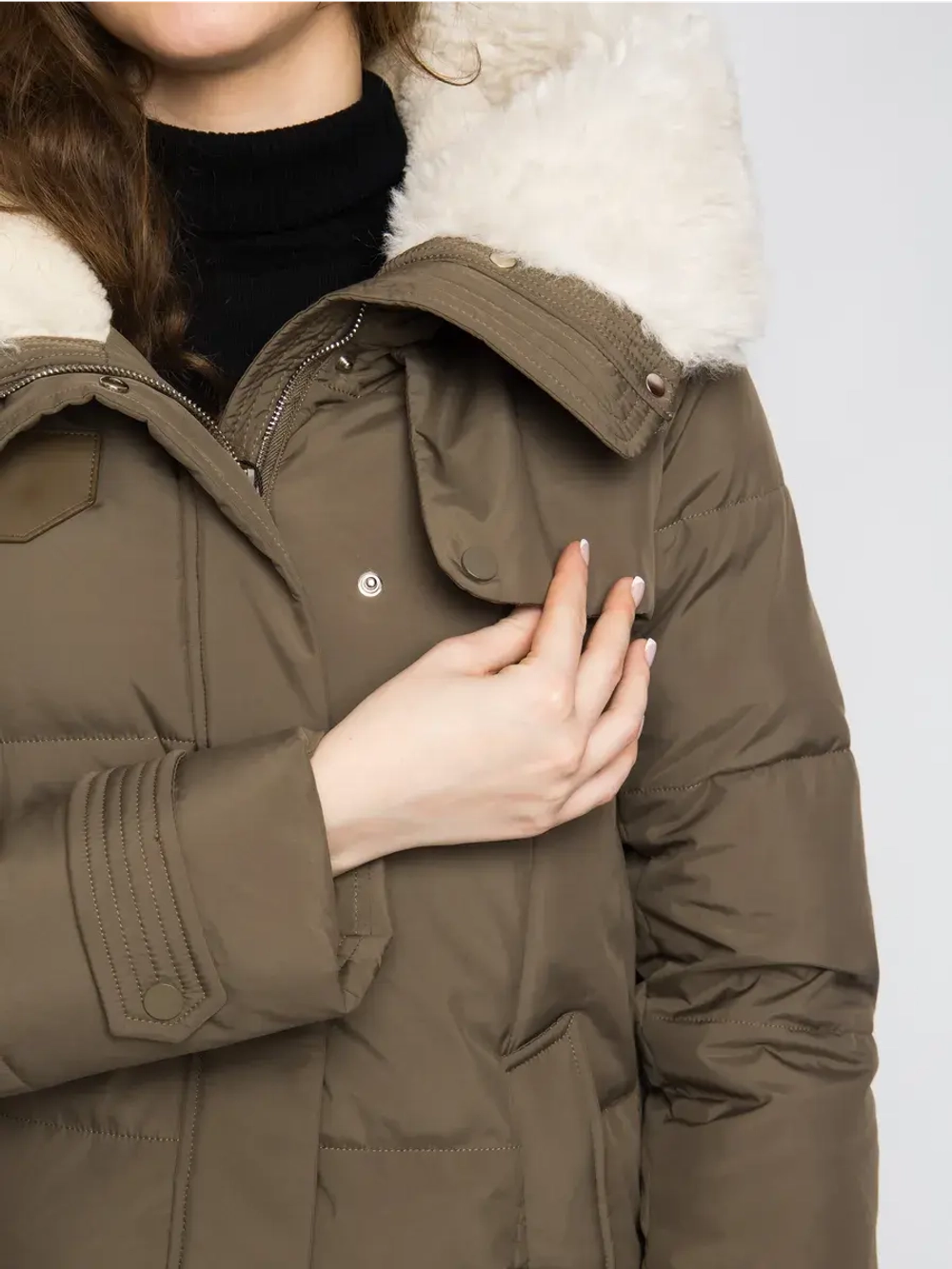 Куртка зимняя удлиненная с капюшоном