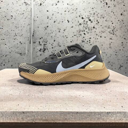 Nike Pegasus Trail 3 • Black Khaki