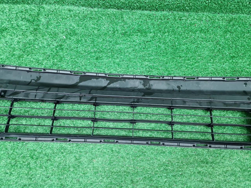 Решетка переднего бампера Toyota RAV 4 ca40 15-19