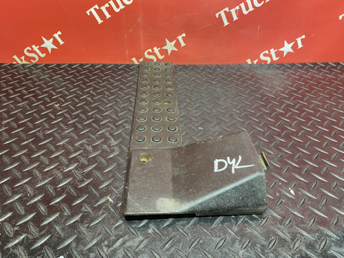 Накладка порога левая