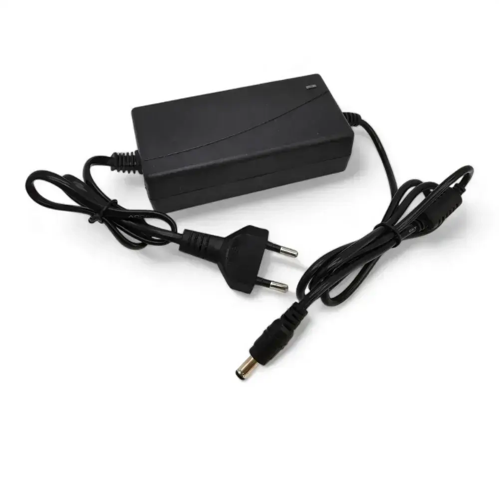 Зарядное устройство 21V 2A разъем 5.5x2.5мм для шуруповертов, Li-Ion аккумуляторов и электроотверток