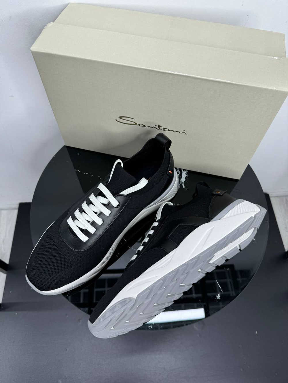 Кроссовки Santoni