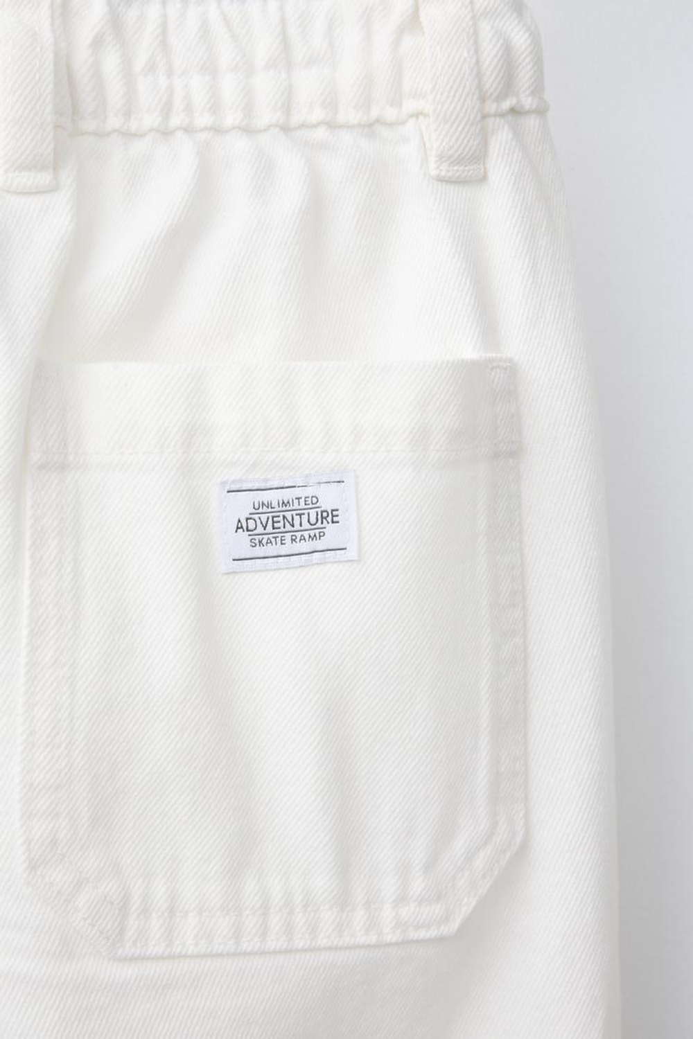 ZARA ДЖИНСЫ СВОБОДНОГО КРОЯ, БЕЛЫЙ