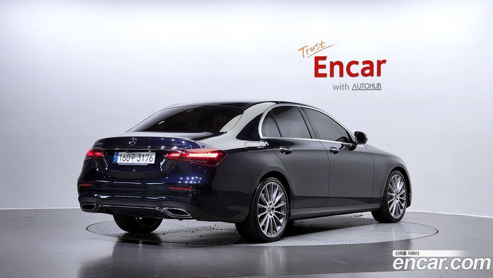Mercedes-Benz E-Class W213 E350 4MATIC AMG Line (11.2020)