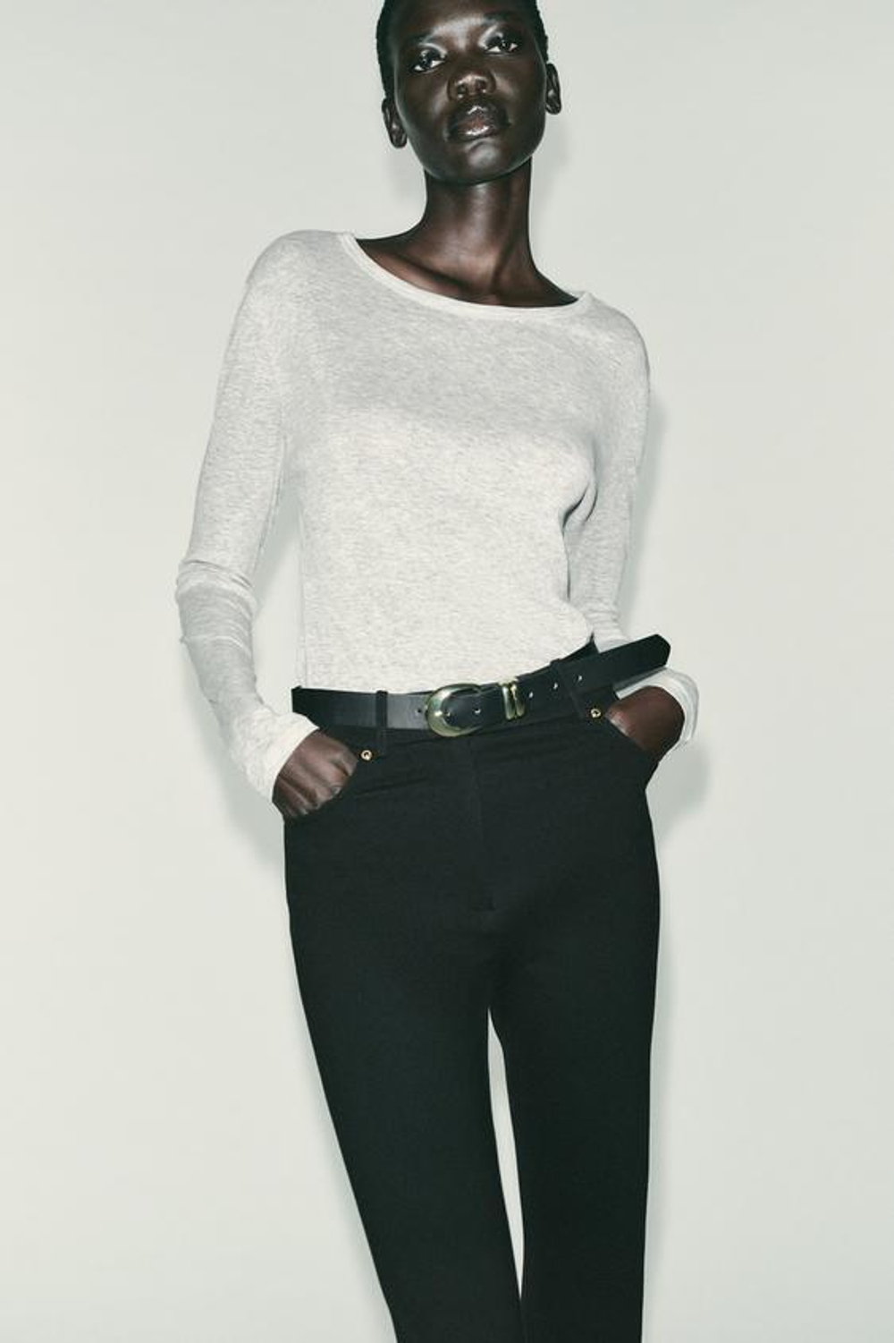 ZARA ДЖЕГГИНСЫ СО СРЕДНЕЙ ПОСАДКОЙ И РЕМНЕМ, ЧЕРНЫЙ