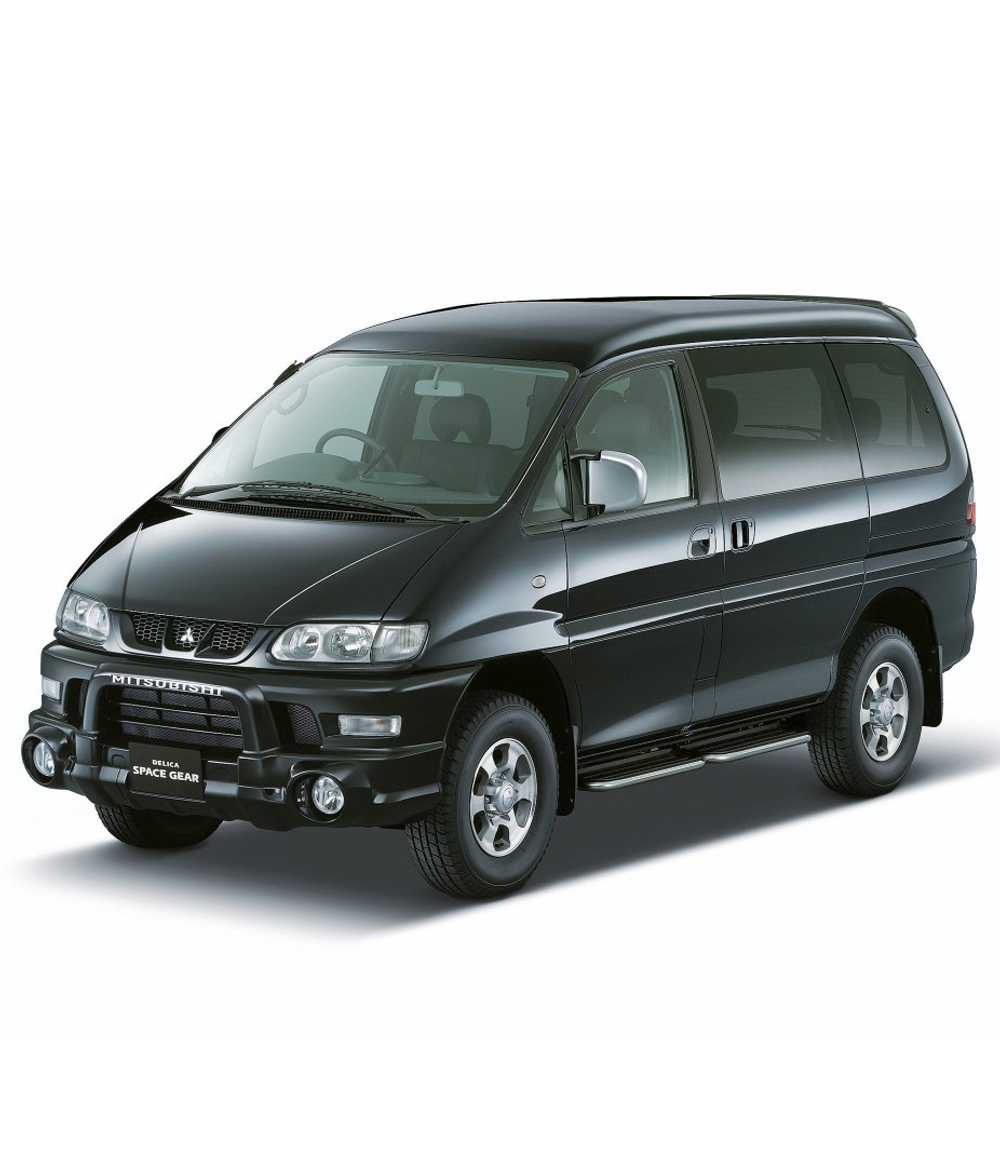 Mitsubishi Delica 4 поколение (1997-2007)
