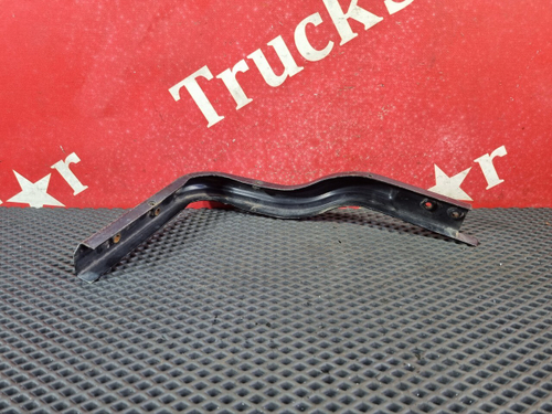 Кронштейн крыла заднего