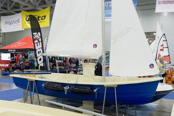 Стеклопластиковая лодка Тортилла-395 Комби без парусного вооружения