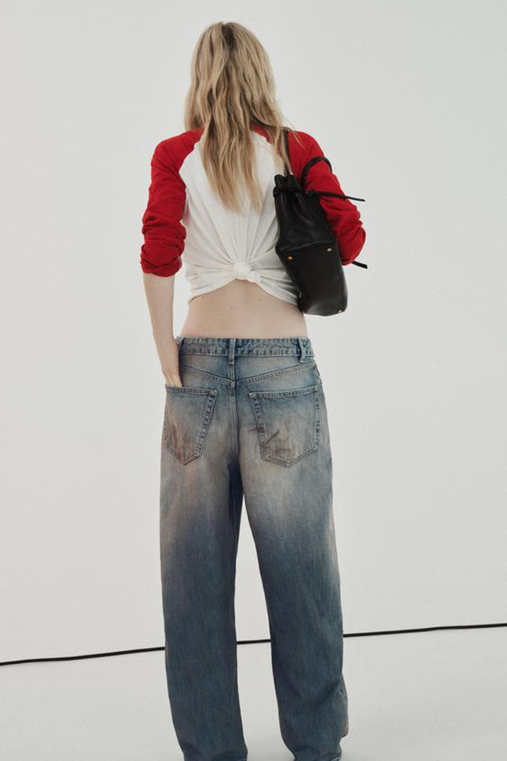 ZARA ДЖИНСЫ TRF СО СРЕДНЕЙ ПОСАДКОЙ И ОТВОРОТОМ НА ПОЯСЕ, СЕРО-СИНИЙ