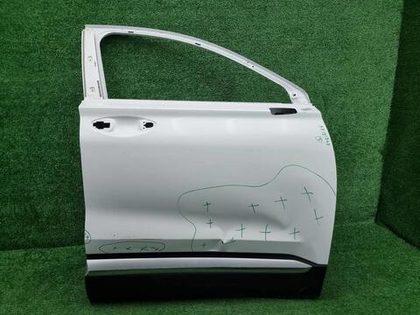 Дверь передняя правая Hyundai Santa Fe 4 (18-24)