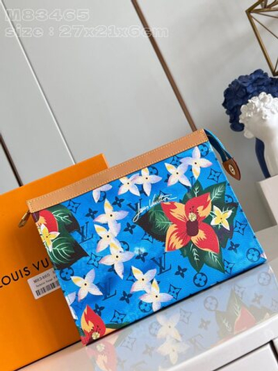 Louis Vuitton Pochette Voyage MM