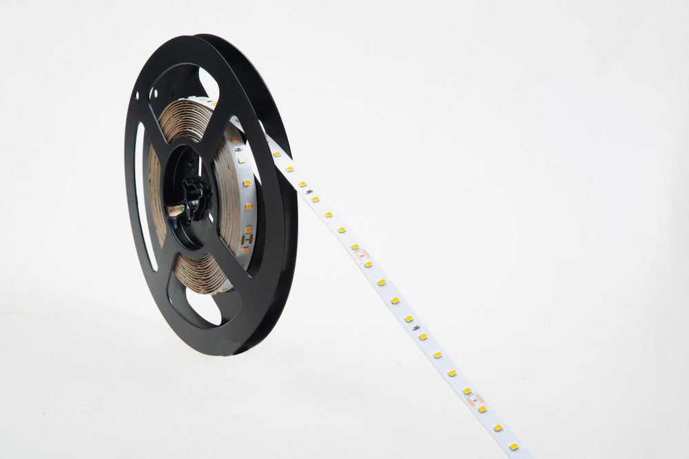 Светодиодная лента, тепло-белая,  80 д/м 3000K,  12W/m,  1842 Lm/m, IP20,  CRI&gt;85