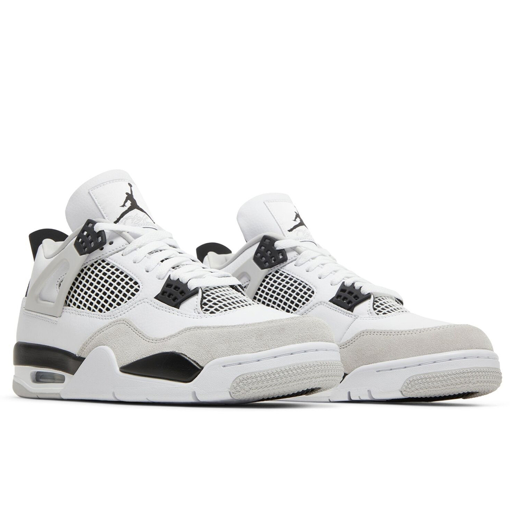 AIR JORDAN 4 RETRO "MILITARY BLACK"