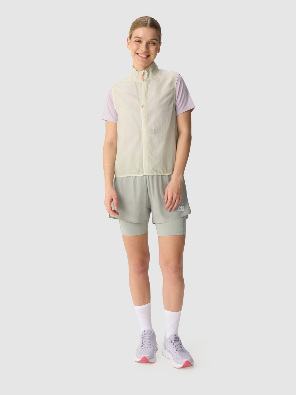 Жилет ветрозащитный женский GRI Весна молочный