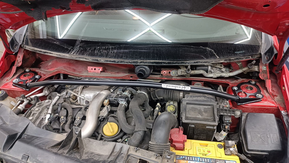 Распорка передних стоек (цельная) Renault Clio 4 (ПОД ЗАКАЗ)