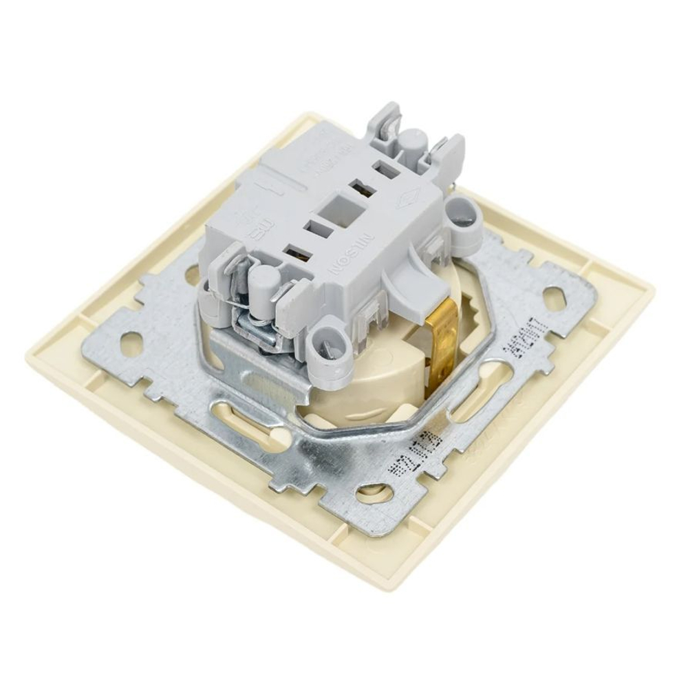 Розетка 1-я Nilson с з/к TOURAN-ALEGRA-THOR кремовый 24121017