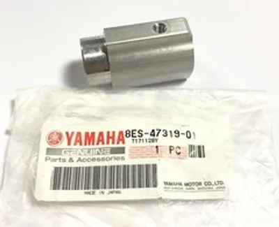 Крепление ролика Yamaha 8ES473190100