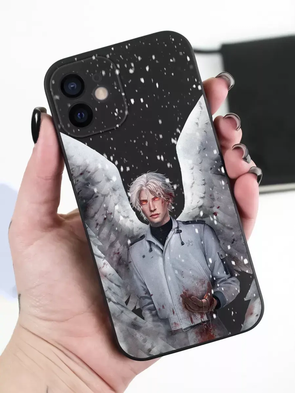 Чехол на iPhone 12 с принтом