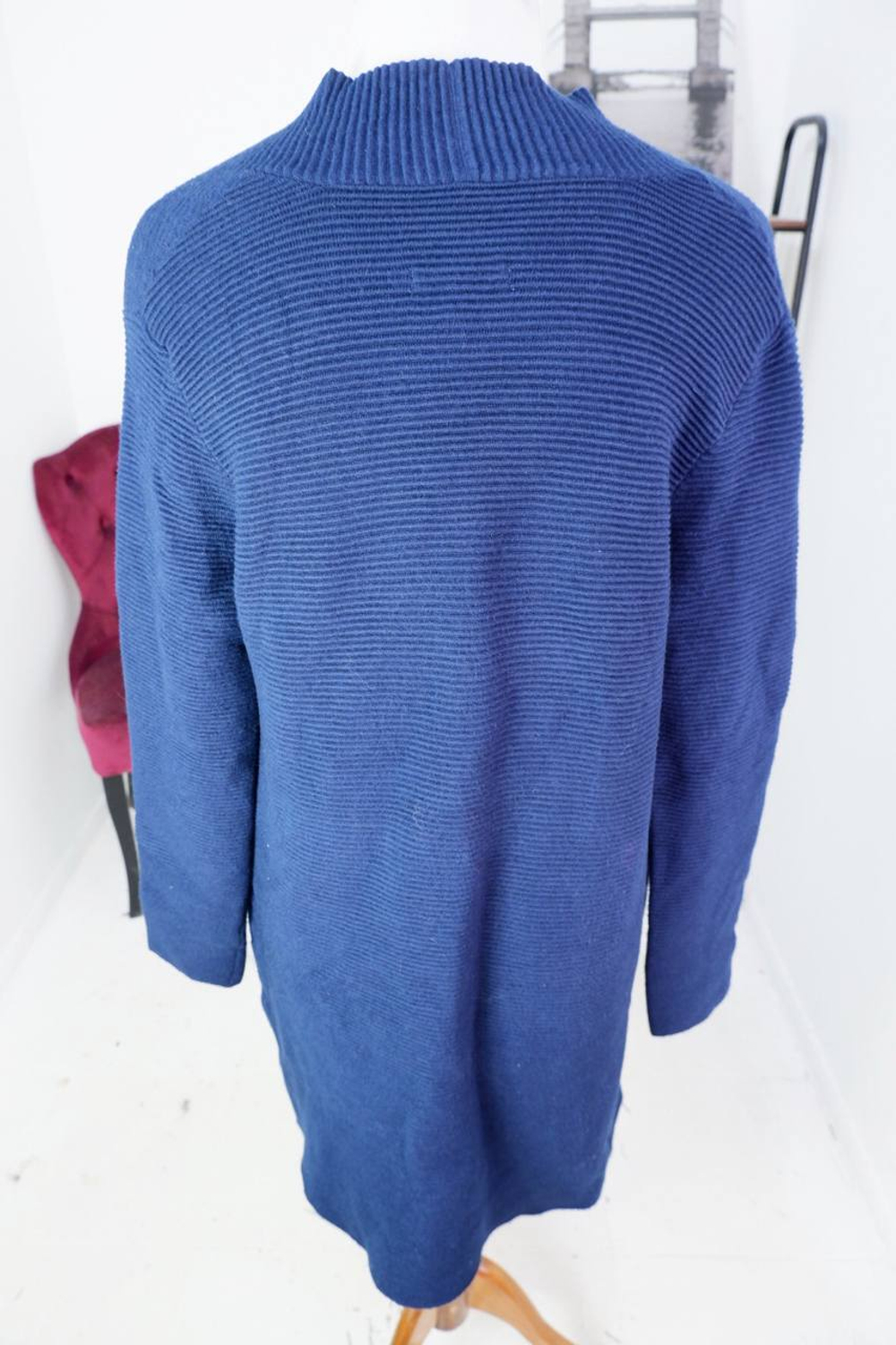 Кардиган Zarina красивого оттенка, маркировка S, визуально на 44 размер